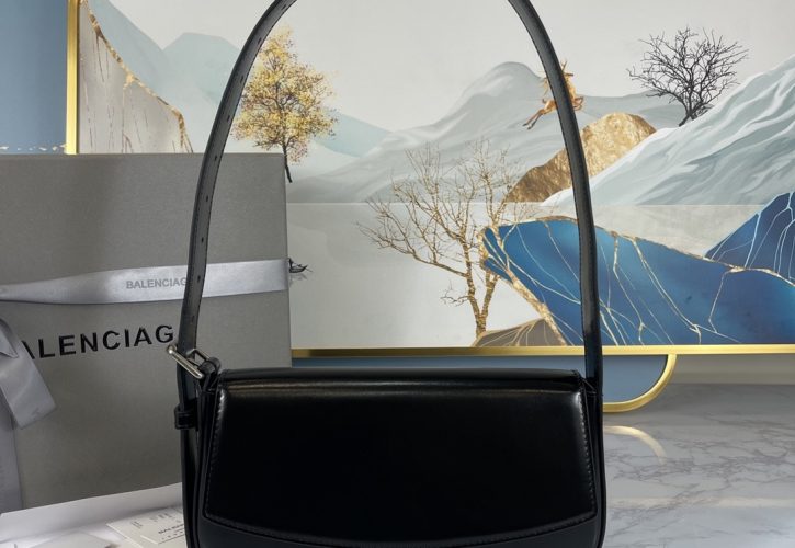 Balenciaga Ghost Sling Bag Redefines Urban Fashion with Timeless Elegance