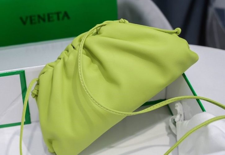 Bottega Veneta Pouch Bag Redefines Luxury Fashion Trends in 2023