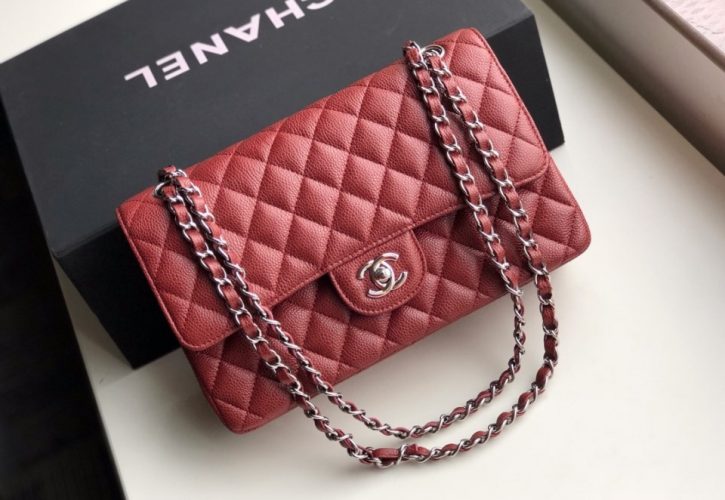 Timeless Elegance of the Chanel Classic Flap Bag Captivates Fashion Enthusiasts