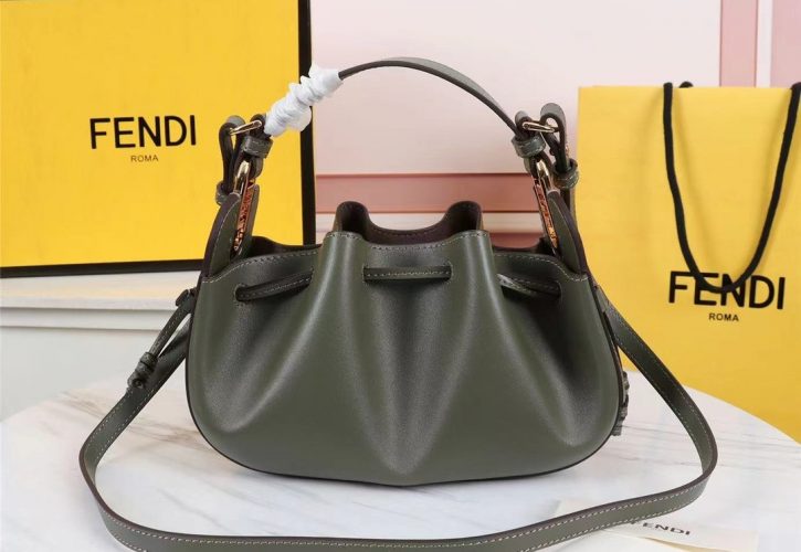 Fendi FF Pomodorino Shoulder Bag Unveils a New Era of Chic Fashion in Fall 2023